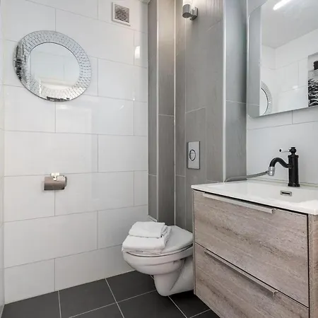 Apartman Spacious And Luxurious *